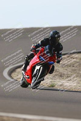 media/Nov-02-2025-Lets Ride (Sun) [[f7a3caa734]]/C Group/1240pm (Turn 2 Outside)/